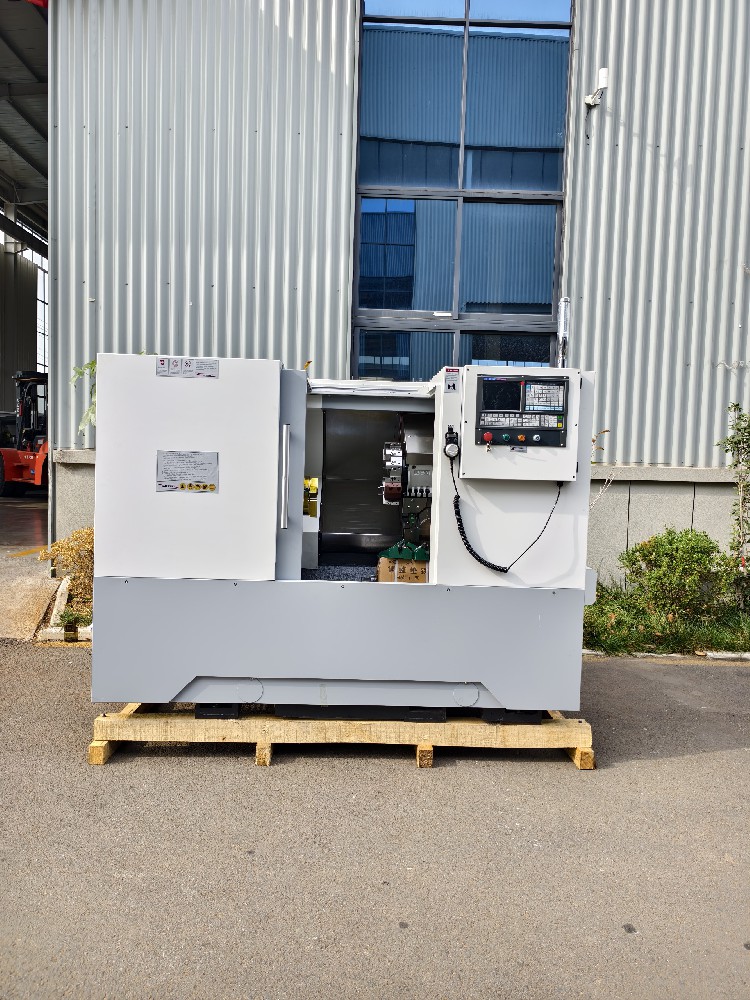 数控斜床身车床TCK40